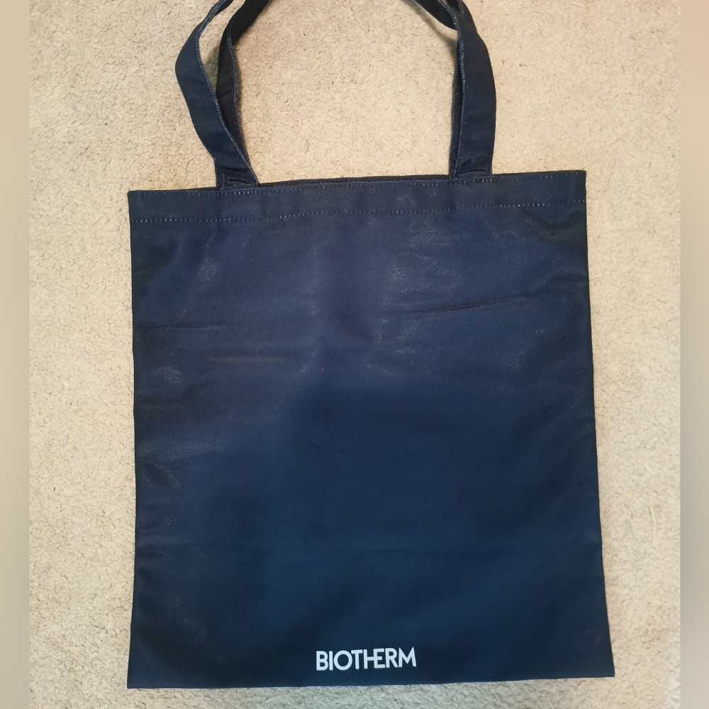 Biotherm Gift  Tote Bag with Whale Design - Picture 2 of 3